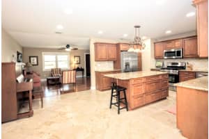 546 10th Ct, Vero Beach, FL 32962, Sold 02/28/18