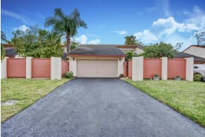 12828 Spinnaker Ln, Wellington, FL 33414, Sold 04/13/18