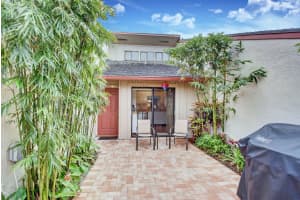 12828 Spinnaker Ln, Wellington, FL 33414, Sold 04/13/18