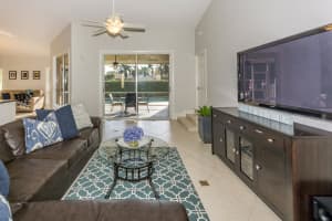 1046 Siena Oaks Cir E, Palm Beach Gardens, FL 33410, Sold 03/27/18