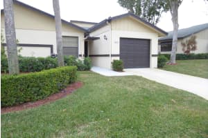23 Ridge Pointe Dr, Boynton Beach, FL 33435, Sold 03/29/18