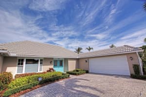9007 SE Star Island Way, Hobe Sound, FL 33455, Sold 03/27/18