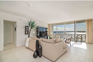 2760 S Ocean Blvd, Palm Beach, FL 33480, Sold 04/13/18