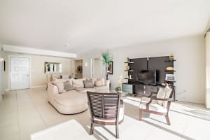 2760 S Ocean Blvd, Palm Beach, FL 33480, Sold 04/13/18