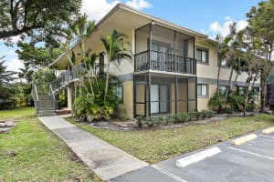 588 Trace Cir, Deerfield Beach, FL 33441, Sold 04/13/18