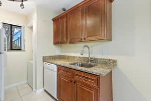 588 Trace Cir, Deerfield Beach, FL 33441, Sold 04/13/18