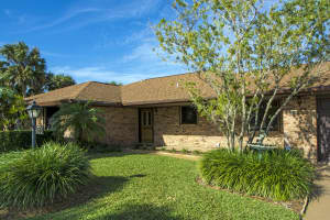 400 10th Pl SW, Vero Beach, FL 32962, Sold 04/19/18