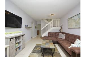 326 Spruce St, Boynton Beach, FL 33426, Sold 04/18/18