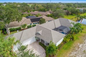 208 Oak Hammock Cir SW, Vero Beach, FL 32962, Sold 08/31/18