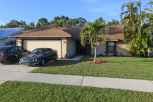 4049 SE Jacaranda St, Stuart, FL 34997, Sold 05/24/18