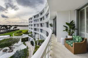 2760 S Ocean Blvd, Palm Beach, FL 33480, Sold 09/18/18