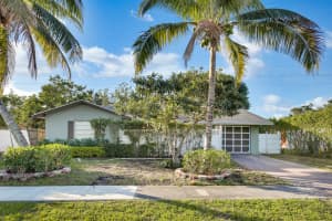 2511 Canterbury Dr S, Riviera Beach, FL 33407, Sold 04/30/18