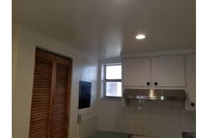 1950 W 56th St #2411b, Hialeah, FL 33012, Sold 04/20/18