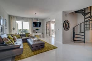 225 NE 1st St, Delray Beach, FL 33444, Sold 04/09/18