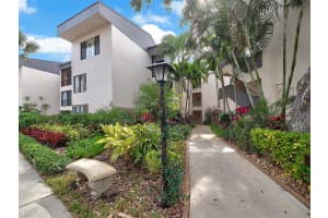 1618 12 Oaks Way, North Palm Beach, FL 33408, Sold 10/26/18