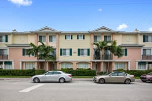 240 NE 2nd St, Delray Beach, FL 33444, Sold 04/20/18