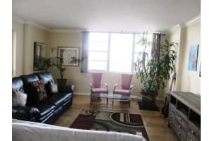 MLS# R10404954, West Palm Beach, Florida 33407