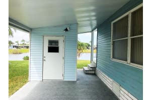 532 Thames Bluff Ridge, Fort Pierce, FL 34982, Sold 03/07/18