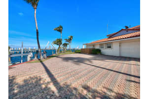 150 Riviera Dr, West Palm Beach, FL 33404, Sold 06/08/18