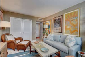 2860 S Ocean Blvd, Palm Beach, FL 33480, Sold 05/15/18