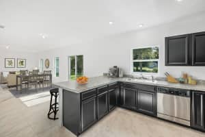 5368 Oakland Lake Cir, Fort Pierce, FL 34951, Sold 06/29/18