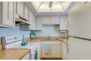 MLS# R10406445, Vero Beach, Florida 32960