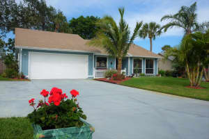 860 4th Ln, Vero Beach, FL 32962, Sold 04/13/18