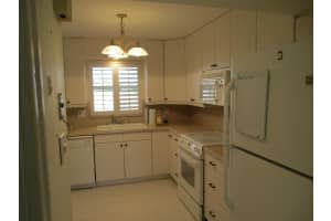 801 Lake Shore Dr, West Palm Beach, FL 33403, Sold 09/17/20