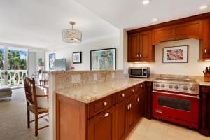 2505 S Ocean Blvd, Palm Beach, FL 33480, Sold 04/13/18