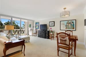 2505 S Ocean Blvd, Palm Beach, FL 33480, Sold 04/13/18