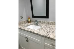 913 Sandtree Dr, Palm Beach Gardens, FL 33403, Sold 05/14/18