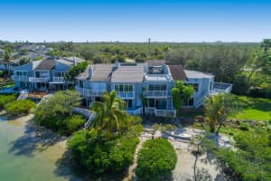 2406 Harbour Cove Dr, Fort Pierce, FL 34949, Sold 05/04/18