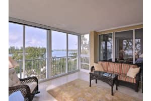 MLS# R10407442, Vero Beach, Florida 32963