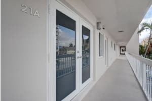 300 E Royal Palm Rd, Boca Raton, FL 33432, Sold 01/28/19