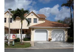 1305 Maplewood Dr, Greenacres, FL 33415, Sold 04/03/18