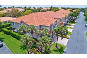 195 Las Brisas Cir, Hypoluxo, FL 33462, Sold 09/19/18