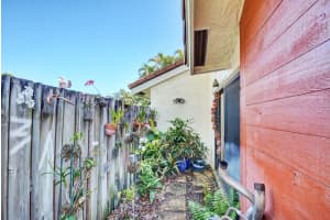 1800 Embassy Dr, West Palm Beach, FL 33401, Sold 06/20/18