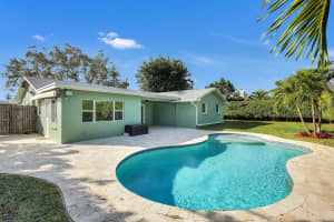 6820 Tradewind Way, Lake Worth, FL 33462, Sold 03/20/18