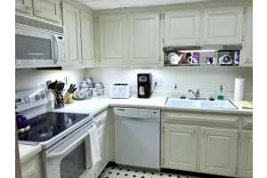 100 Worth Ave, Palm Beach, FL 33480, Sold 06/08/18