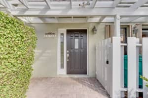 717 NE 12th Terrace, Boynton Beach, FL 33435, Sold 04/27/18