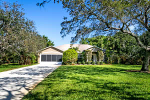 631 SE Norseman Dr, Port St. Lucie, FL 34984, Sold 06/26/18