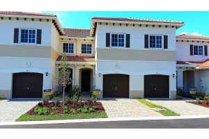 359 SE 1st Dr, Deerfield Beach, FL 33441, Sold 03/29/18