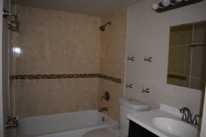 1190 The Pointe Dr, West Palm Beach, FL 33409, Sold 04/30/18