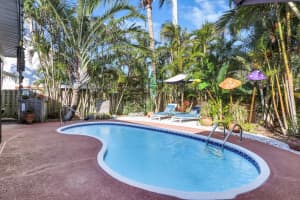 1105 Rainwood Cir, Palm Beach Gardens, FL 33410, Sold 04/13/18