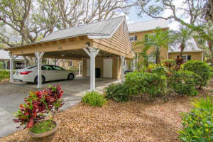 MLS# R10410845, Vero Beach, Florida 32963