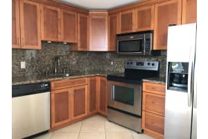 4500 N Flagler Dr APT C14, West Palm Beach, FL 33407, Sold 05/11/18