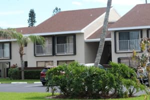 3210 S Lakeview Cir, Fort Pierce, FL 34949, Sold 02/14/19