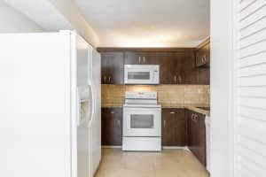 20300 NE 3rd Ct, Miami, FL 33179, Sold 11/08/18