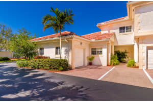 564 7th Square SW, Vero Beach, FL 32962, Sold 05/08/18