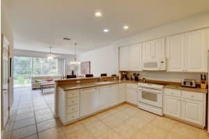 1055 Pinewood Lake Ct, Greenacres, FL 33415, Sold 06/04/18